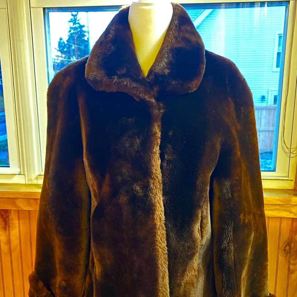 Vintage faux fur brown teddy plush coat